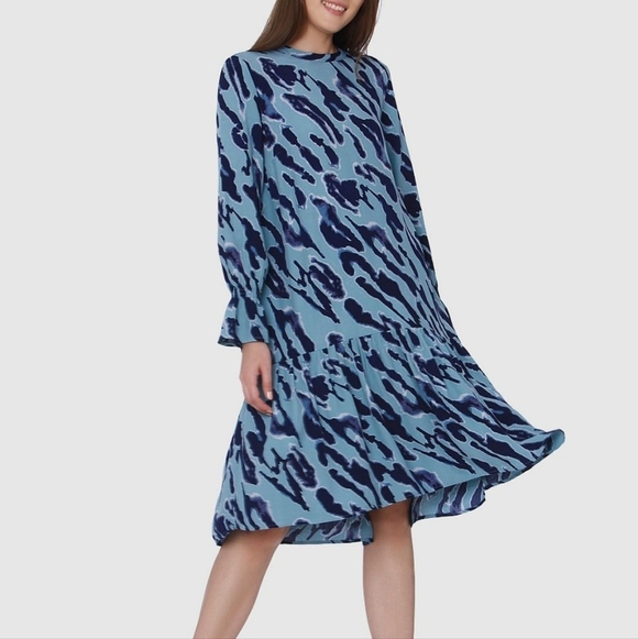 Vero Moda Dresses & Skirts - NWT Vero Moda Animal Print A-Line Dress Size S